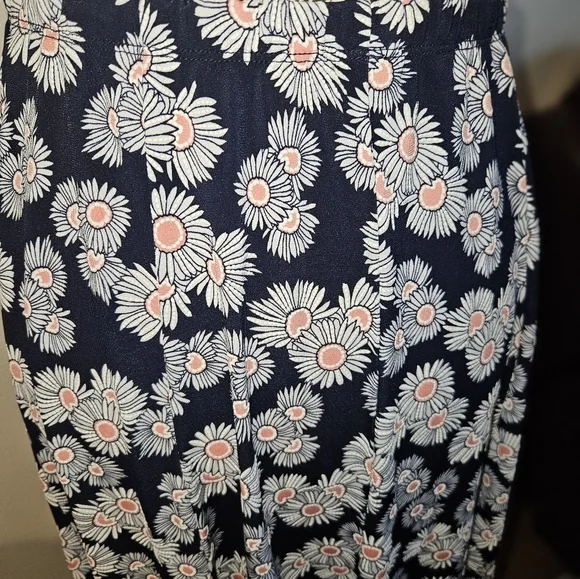 Womans Blue Floral Print Knee Length Skirt Size 8 - Picture 9 of 10